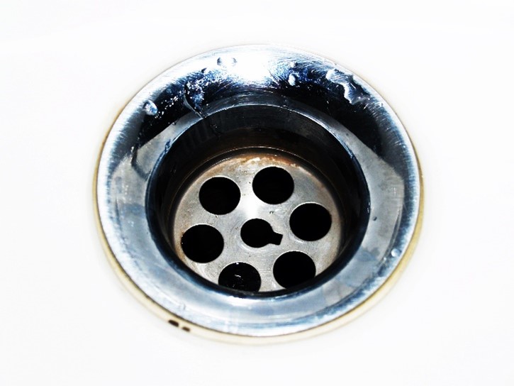 Can a Clogged Pipe or Drain Cause a Leak?