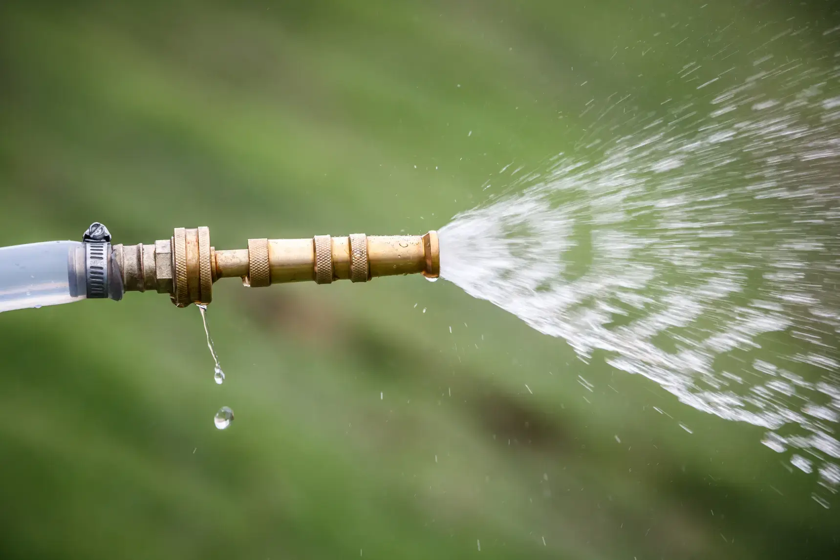 Hydro Jetting vs. Drain Snaking
